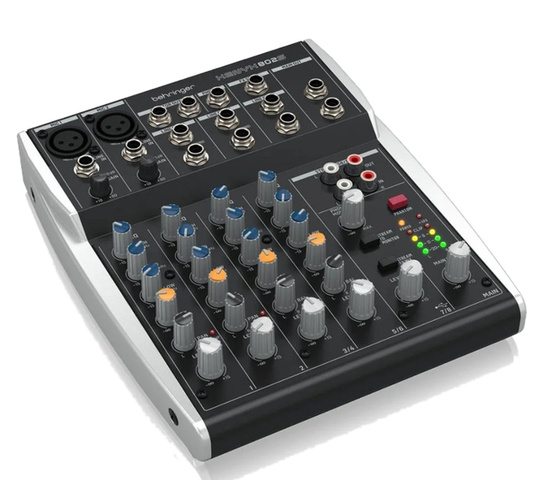 Consola Behringer 802s